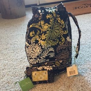 NWT VERA BRADLEY DITTY BAG AND ZIP ID!